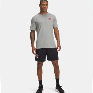 NWT Under Armour Men's Black Freedom USA Shorts Size Large